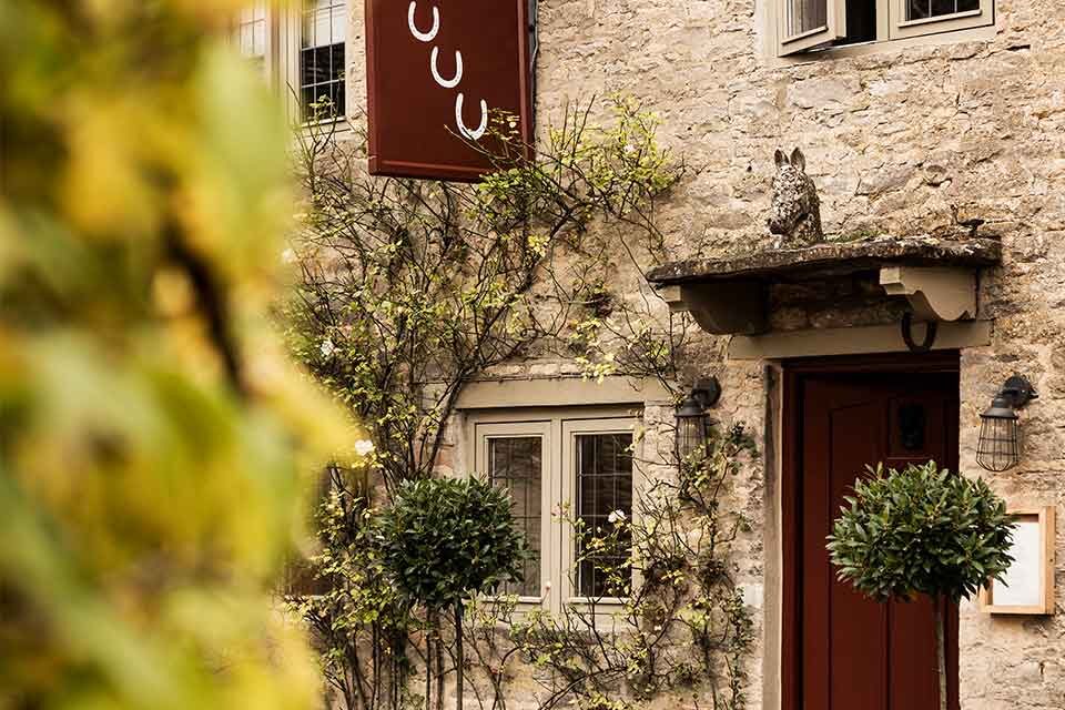 Pub Quiz at The Three Horseshoes